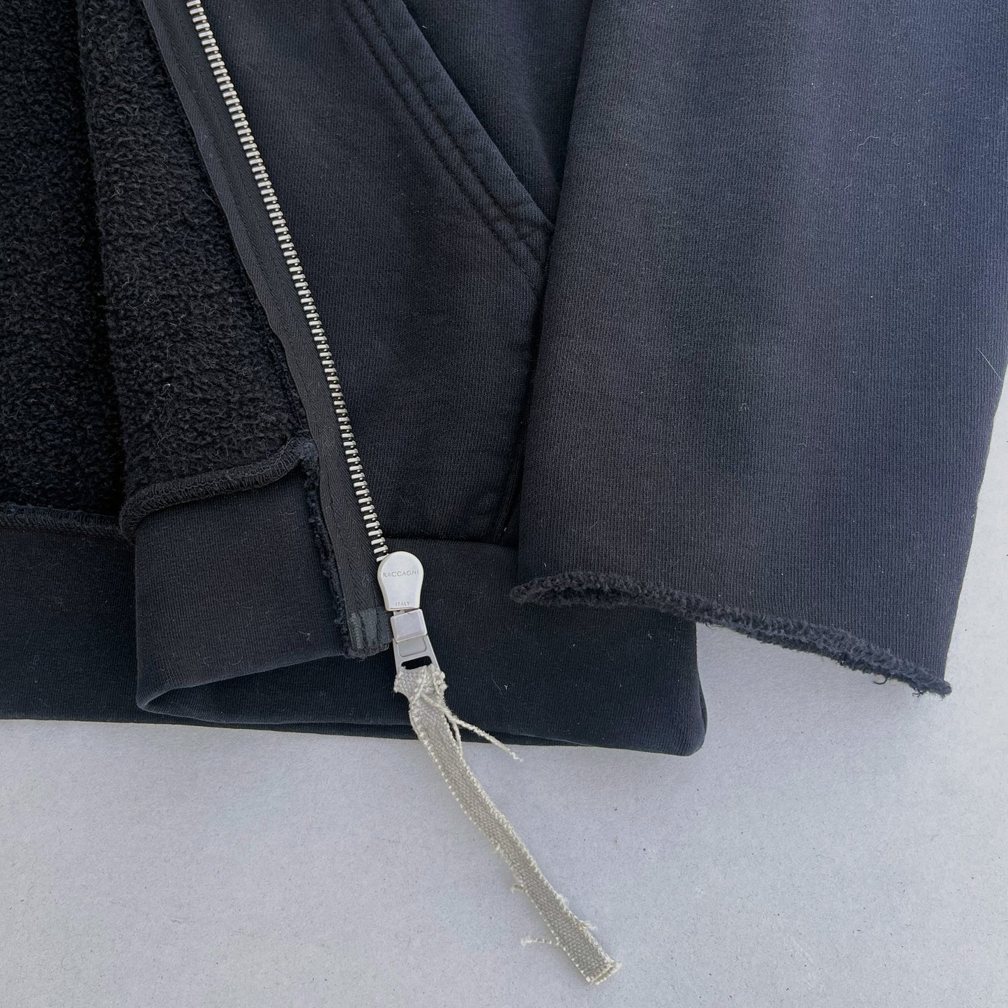 ZIP HOODIE - AGED BLACK